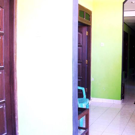 Bayu Murti Homestay Джокякарта Екстериор снимка